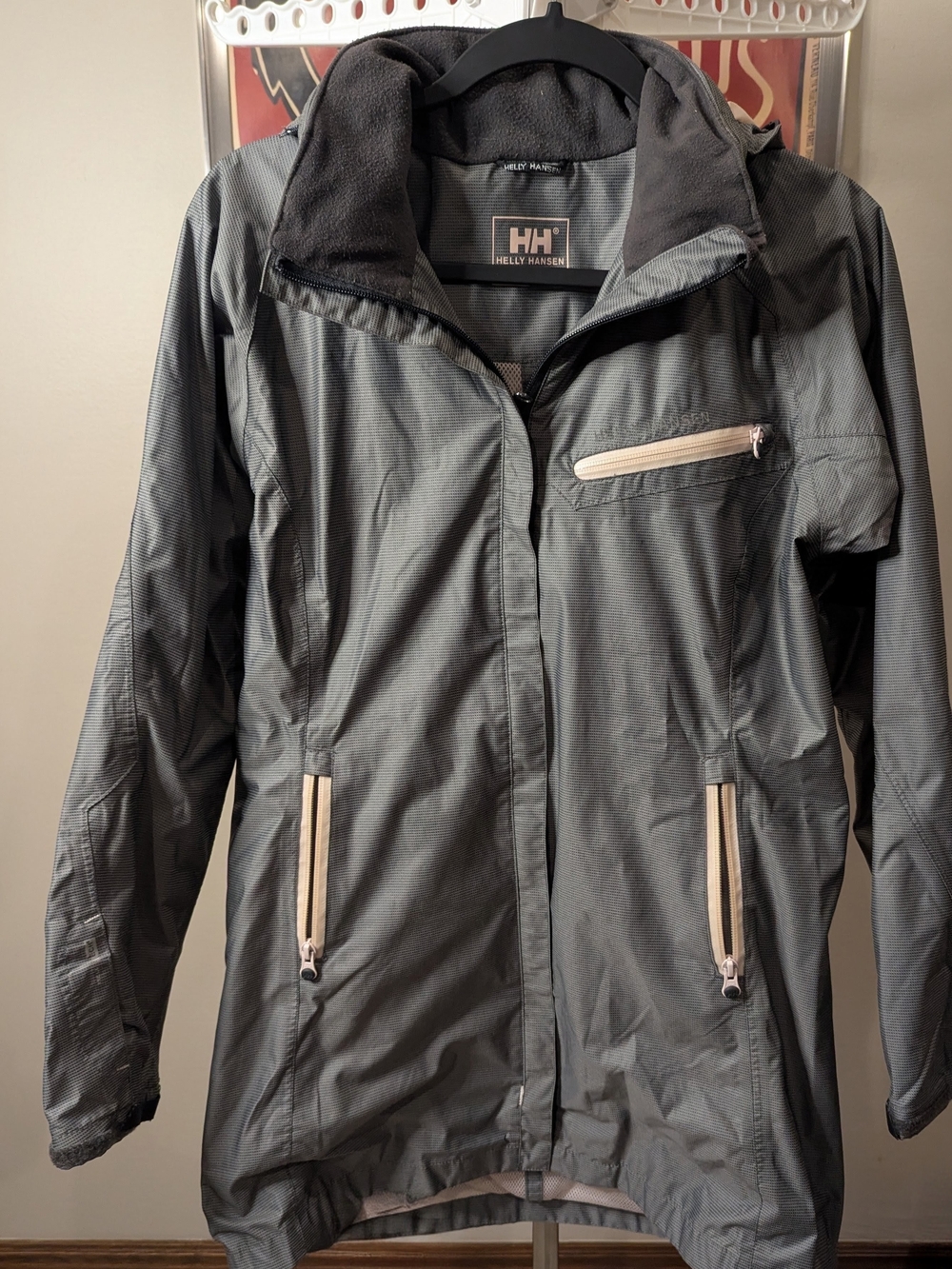 $50 Helly Hansen Women's Small - Vancouver Lined Waterproof Rain Jacket Gray EUC